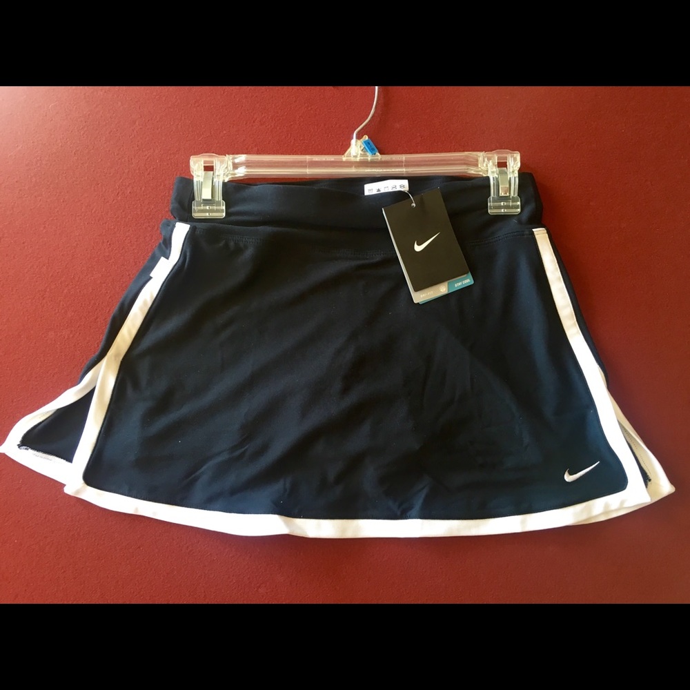 NWT! NIKE TENNIS SKIRT SIZE XS